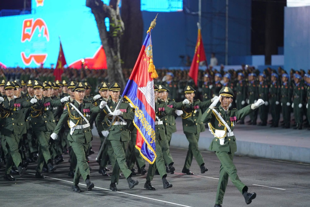 Cảnh tượng bên ngoài